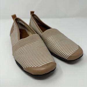 Ros Hommerson Leather Slip on Striped Tan and cream Women's Shoes Comfort sz 6.5